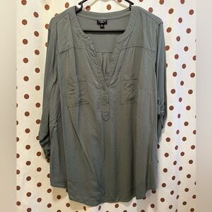 Torrid Harper Challis 3/4 Sleeve, Green, Size 2 (2X 18-20), Gently Used